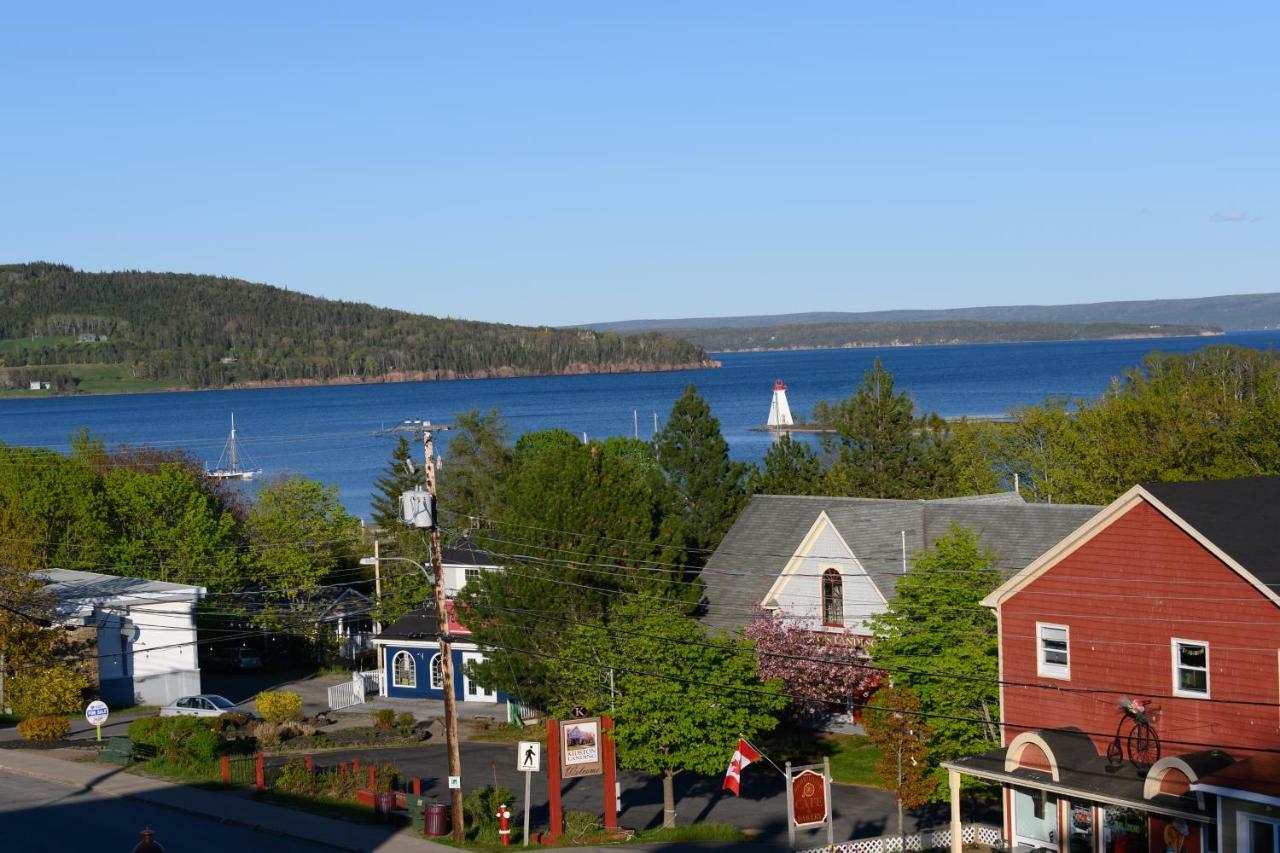 Telegraph House Motel Baddeck Inlet Buitenkant foto